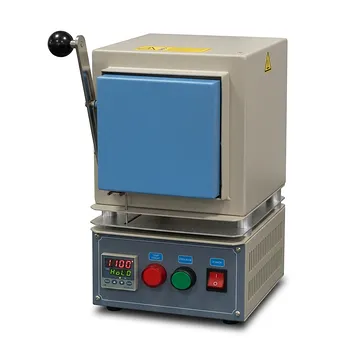 紧凑型 1100°C 马弗炉，具备可编程温度控制与高纯氧化铝绝缘材料，专为材料研究设计